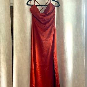 Never worn, BNWT Showpo dress. US Small/Size 4.